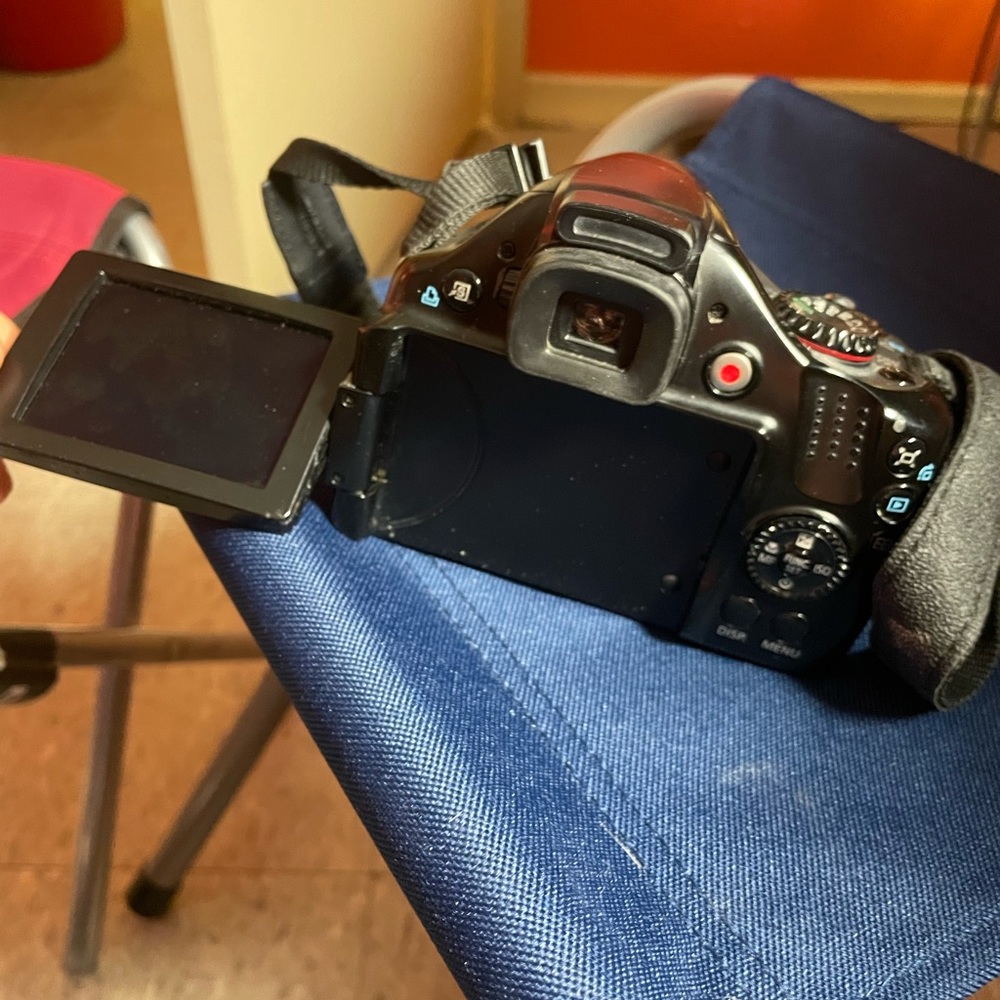 Canon digital camera - Picture 4 of 4
